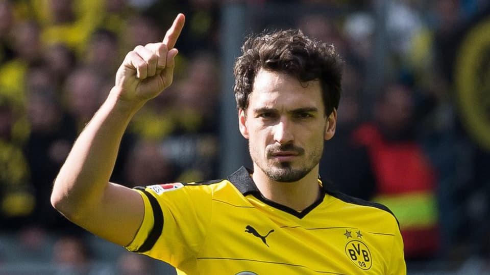 Hummels durant in match da ballape.
