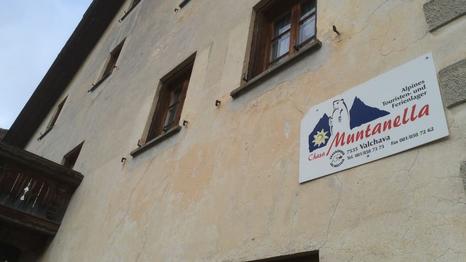 En la chasa Muntanella a Valchava vivan radund 45 requirents d'asil.