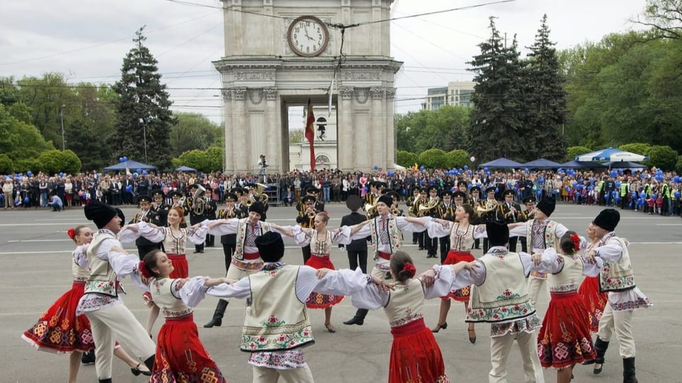 Sauts tradiziunals l'onn 2021 en Moldavia.