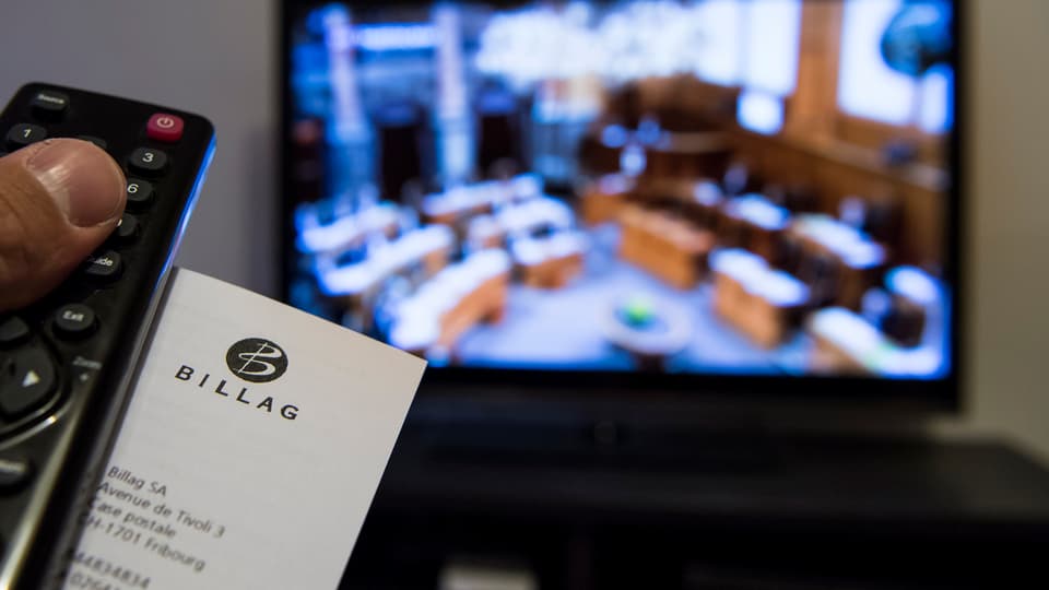 "No Billag" vul stritgar las taxas per radio e televisiun.
