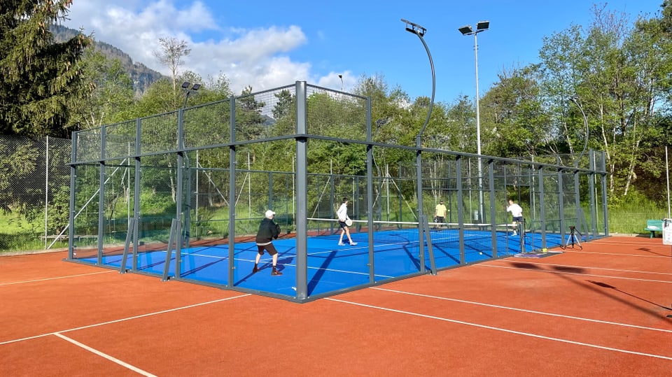 Ina da dus plazza da padel a Bogn Ragaz Ina plazza da padel