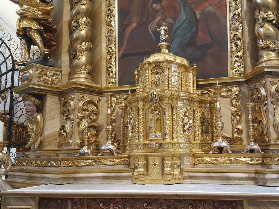 In dals altars principals da la baselgia claustrala. 