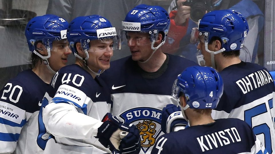 ils hockeyans finlandais fan festa suenter il gieu