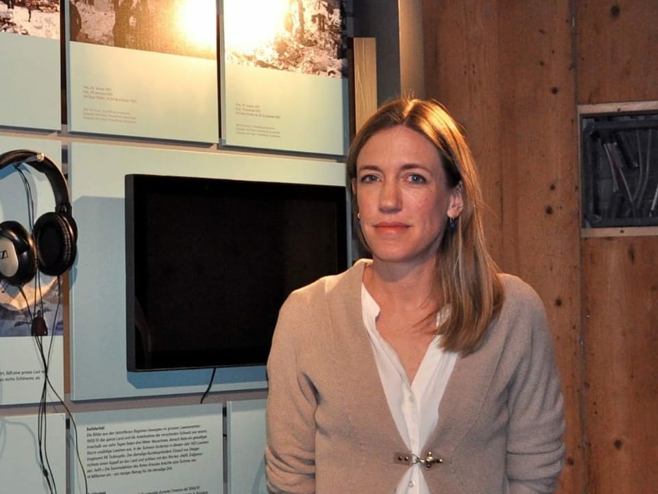 L'archeologa Ursina Jecklin-Tischhauser ha intercuretg l'istorgia da Sogn Murezi a Tumegl. Oz maina ella il Museum Regiunal Surselva a Glion.