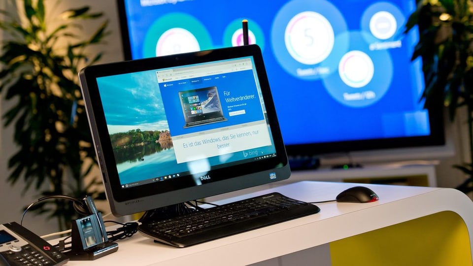 L’entschatta da l’onn era Windows 10 vegnì preschentà a la publicitad.  