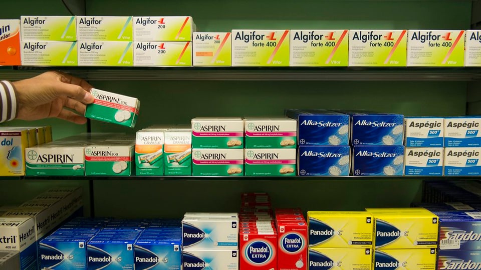 Ina cruna cun medicaments.