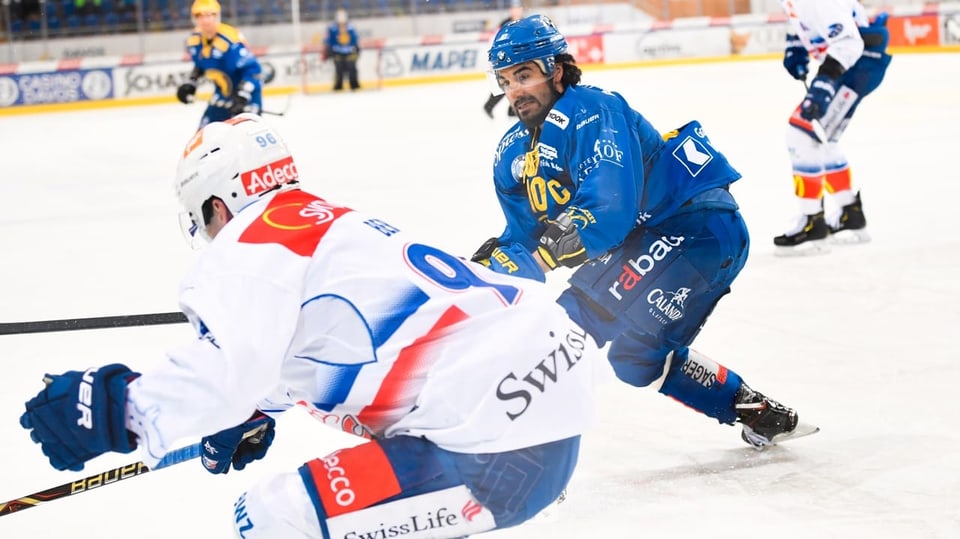 Giugaders da hockey en acziun