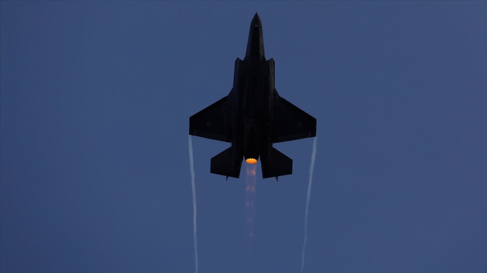 In aviun da cumbat F-35 da la aviatica militara dal stadi d'Israel