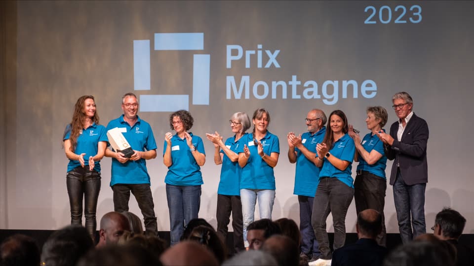 Die Gewinner auf der Bühne bei der Preisvergabe des Prix Montagne.