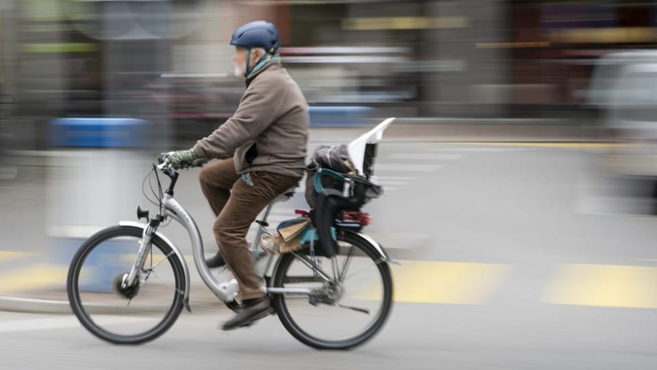 um pli passà che va cun velo