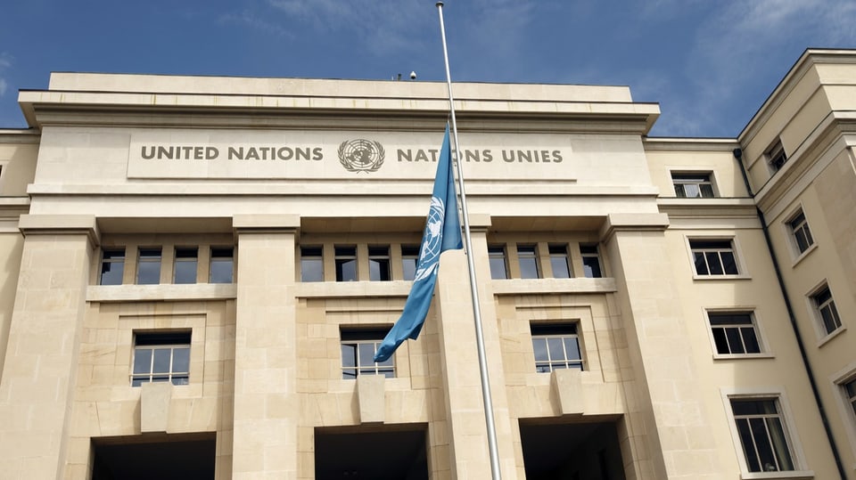 Die UNO in Genf kritisiert Schweiz wegen der Strafen für Folter als Verbrechen gegen Menschlichkeit und Kriegsverbrechen