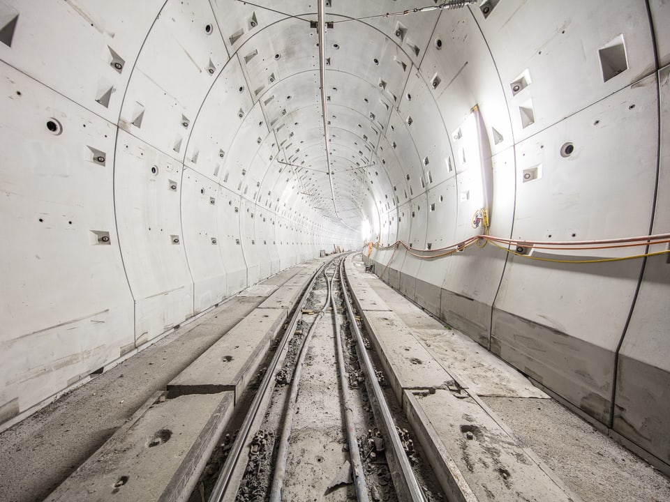 Il tunnel è a fin.