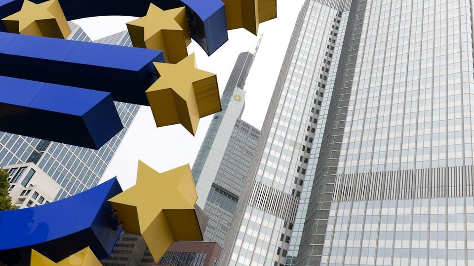 Euro simbolic avant sgrattatschiels.
