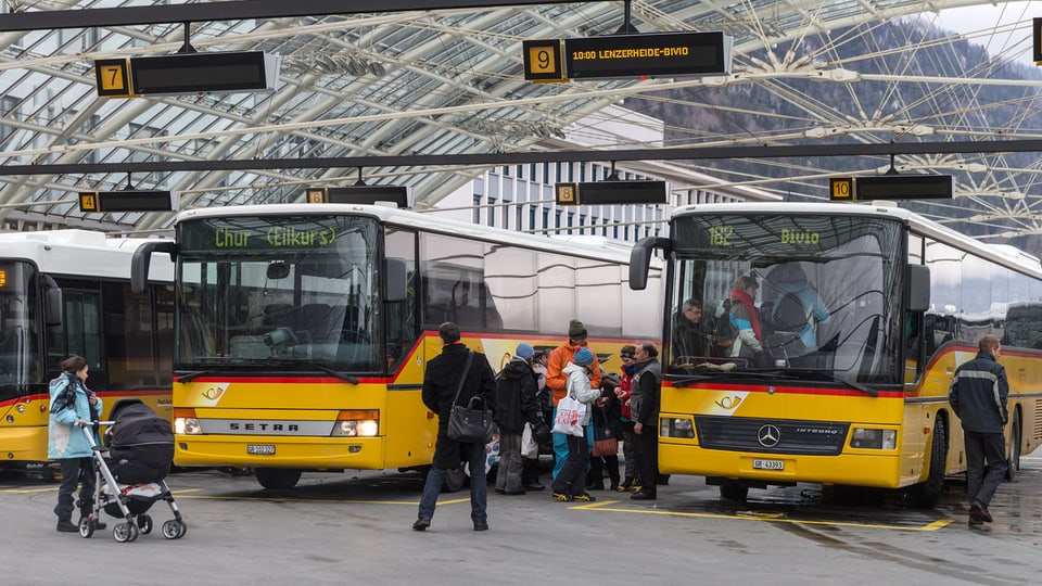 La staziun dad AutoDaPosta a Cuira. 