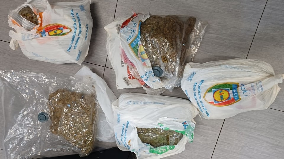 marihuana en satgs da plastic