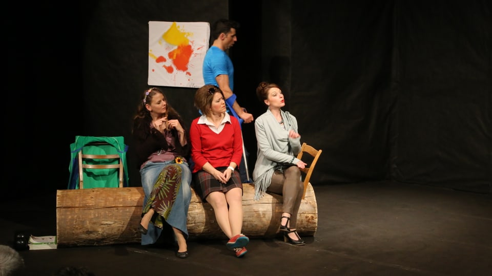 Scena ord dal teater "La lingia blaua"