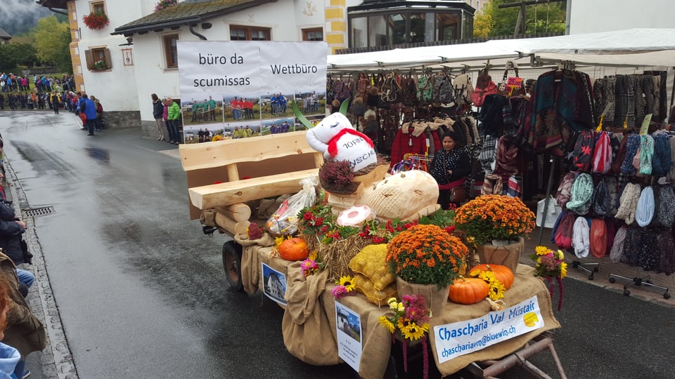 Festa da racolta en Val Müstair.