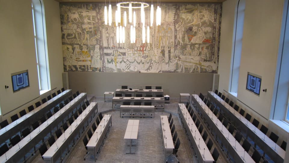 Il maletg mussa la sala dal cussegl grond a Cuira.