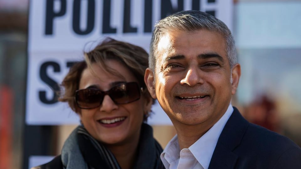 Sadiq Khan cun sia dunna Saadiya Khan