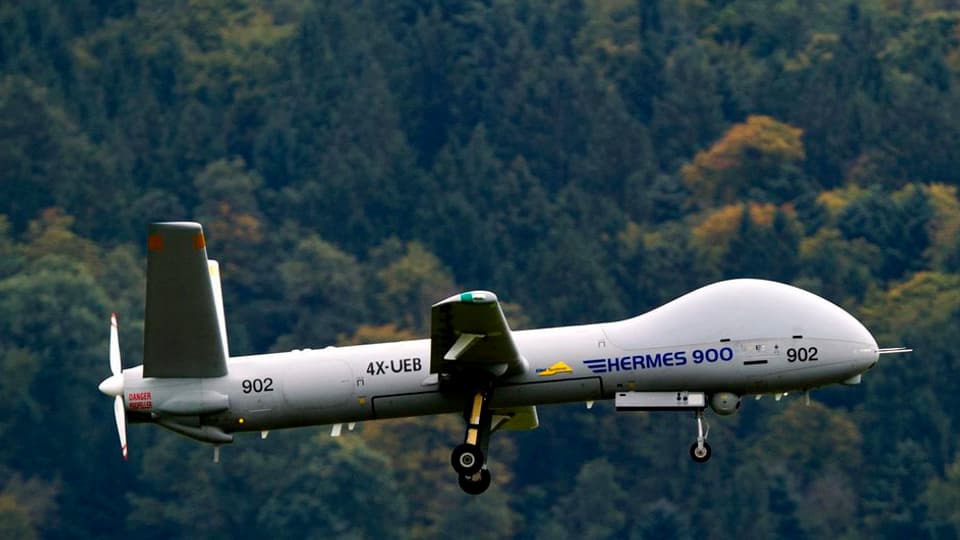 Ina drona dal tip Hermes HFE 900.