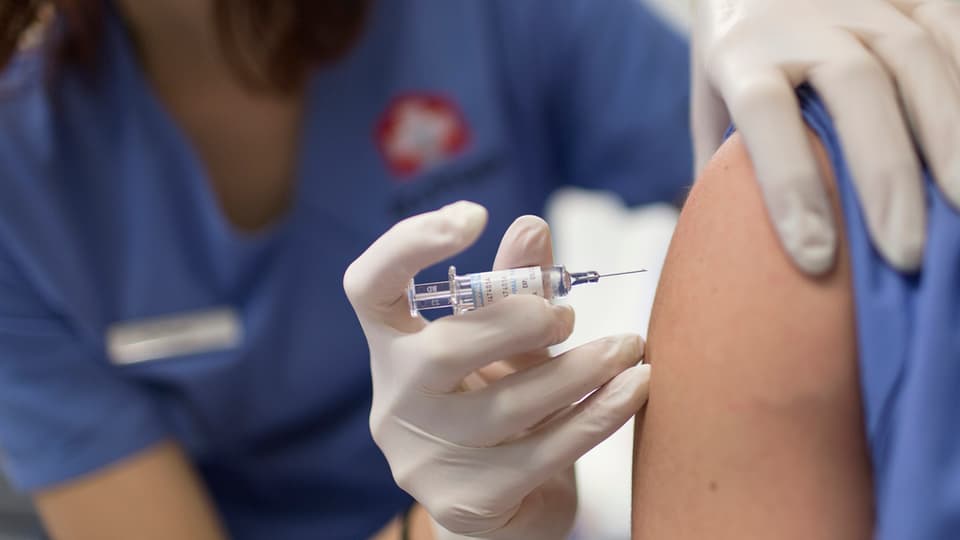 Las infecziuns grippalas èn puspè s'augmentadas en Svizra.