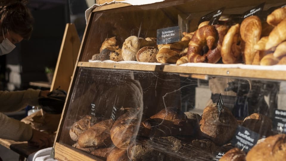 Backwaren im Verkauf bei schweizer Bäckerein