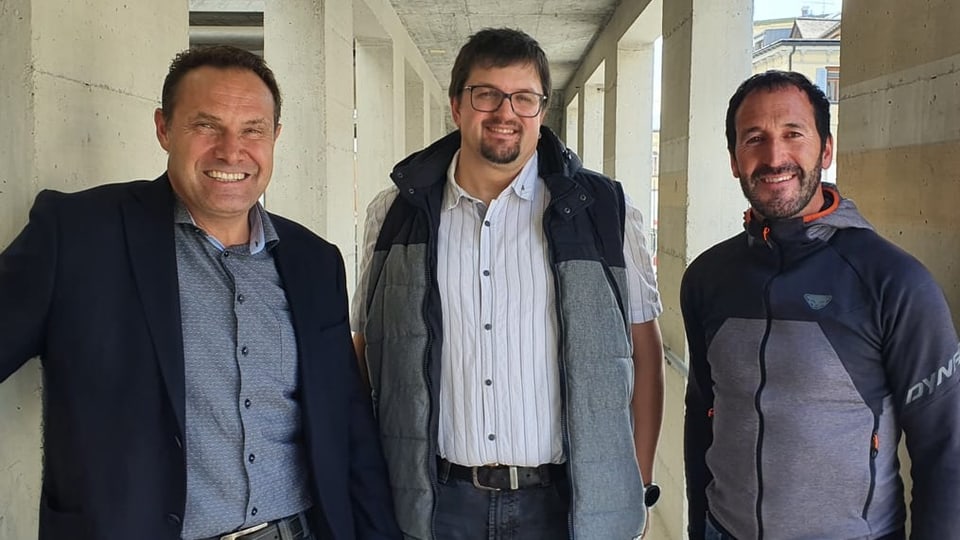 Da sanestra: Domenic Toutsch, Linard Martinelli e Fadri Guler