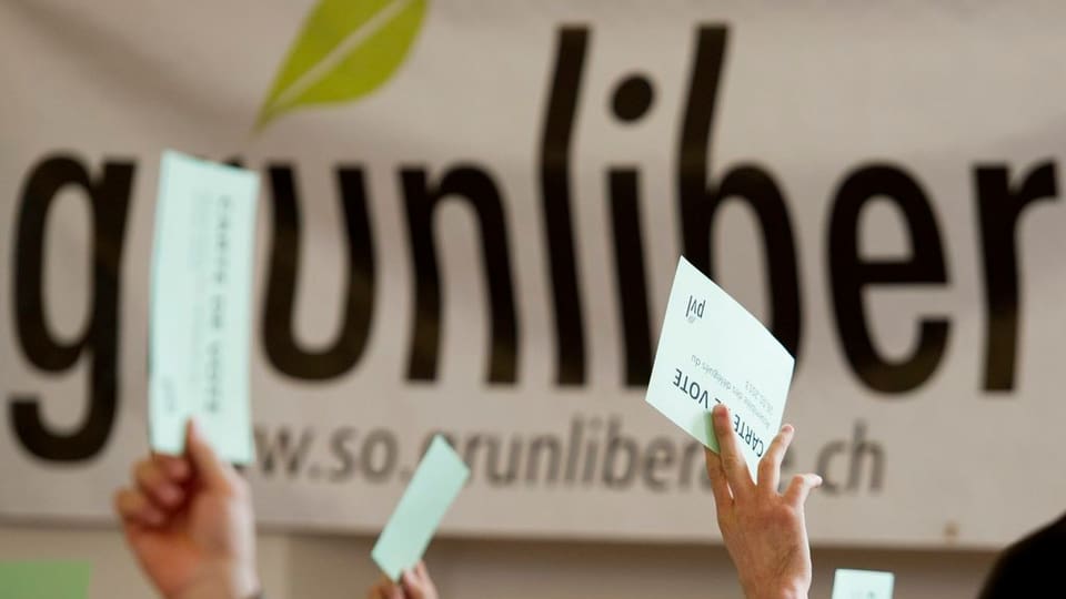 Era a la midada da la lescha da radio e televisiun recumondan ils verd-liberals grischuns da refusar. 