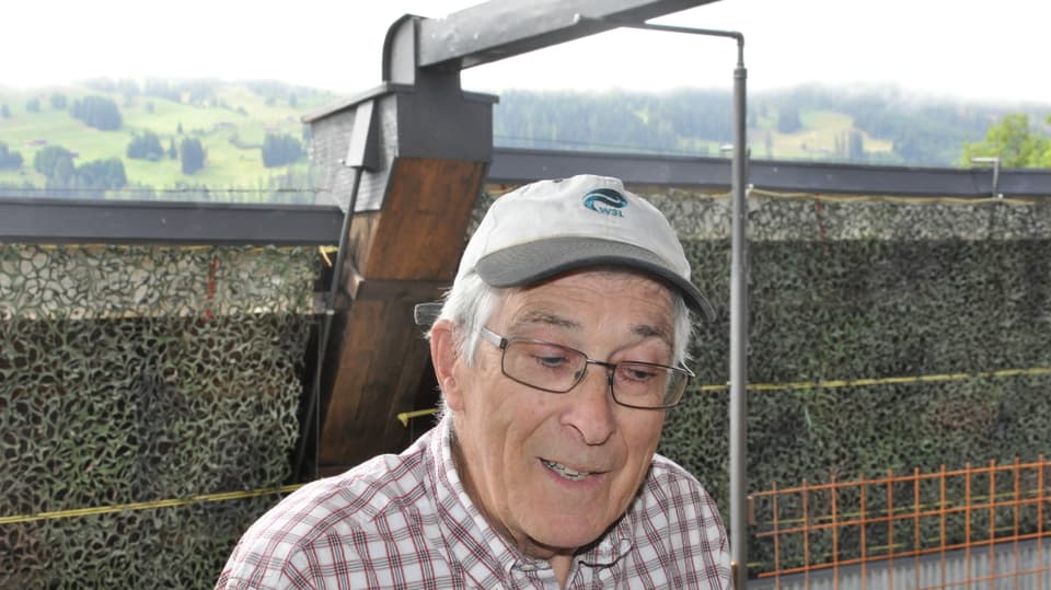 Paul Nebel giauda sia vita da pensiun a Putz.