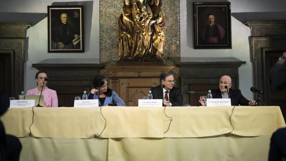 Foto da la conferenza da pressa