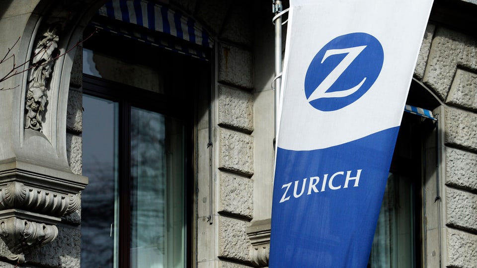 bajetg e bandiera da l'assicuranza Zurich