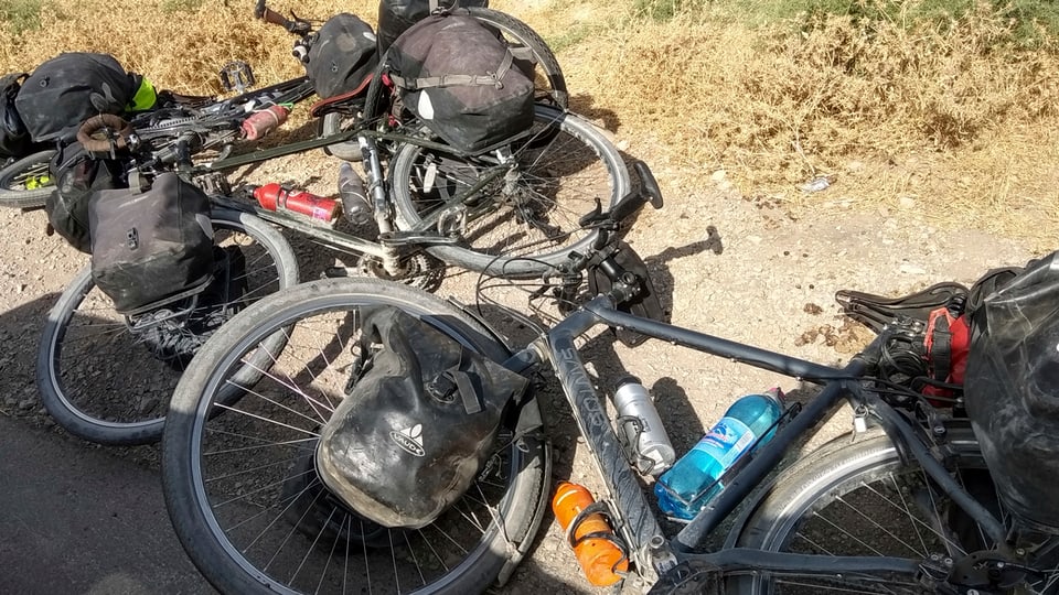 velos giun plaun cun bagaschi.