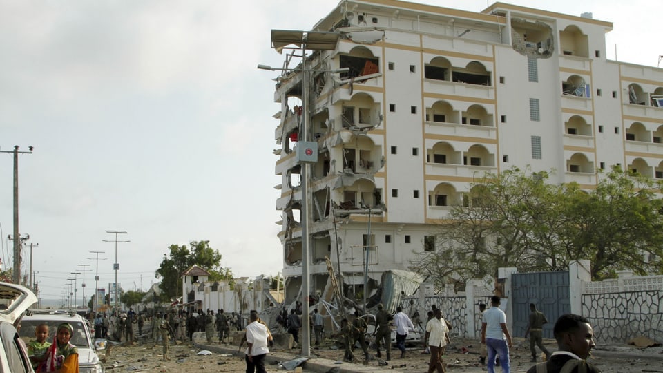 L’hotel Jazeera Palace a Mogadischu suenter la greva detunaziun.