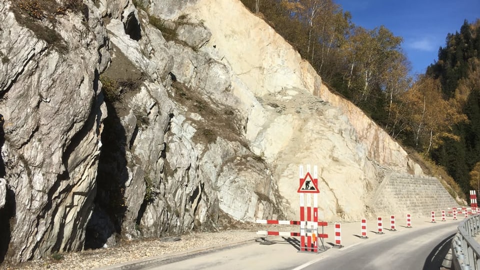 Saira: Via en Val Medel – tenor geolog nagins problems pli gronds