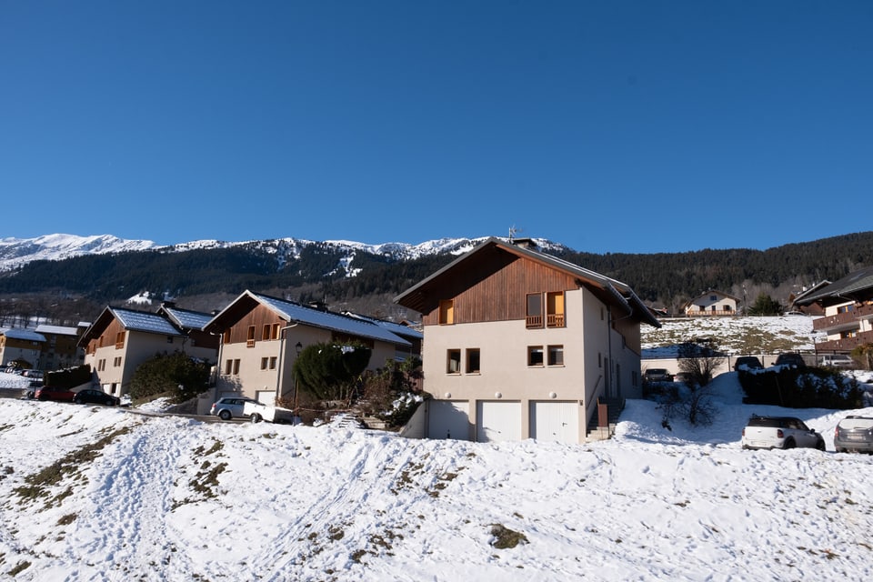 Chalets moderns a Les Allues avant Méribel.