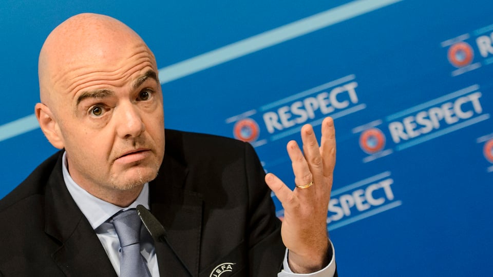 Gianni Infantino, secretari general da l’UEFA e candidat per il presidi da la FIFA.