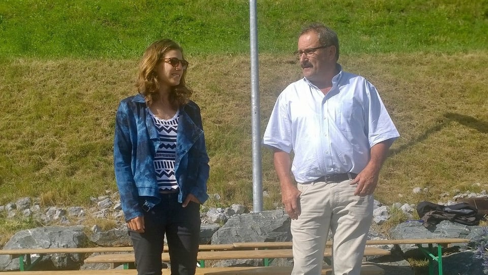 Il president communal da Valsot, Victor Peer ed Elena Könz.