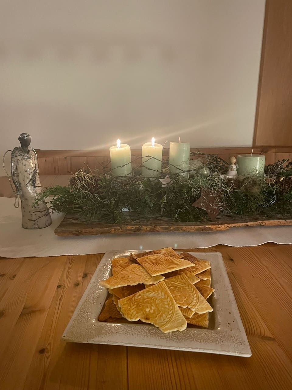 Ils bels biscuits cun il tschupè d'advent da Muriel Sieber Rebstern 