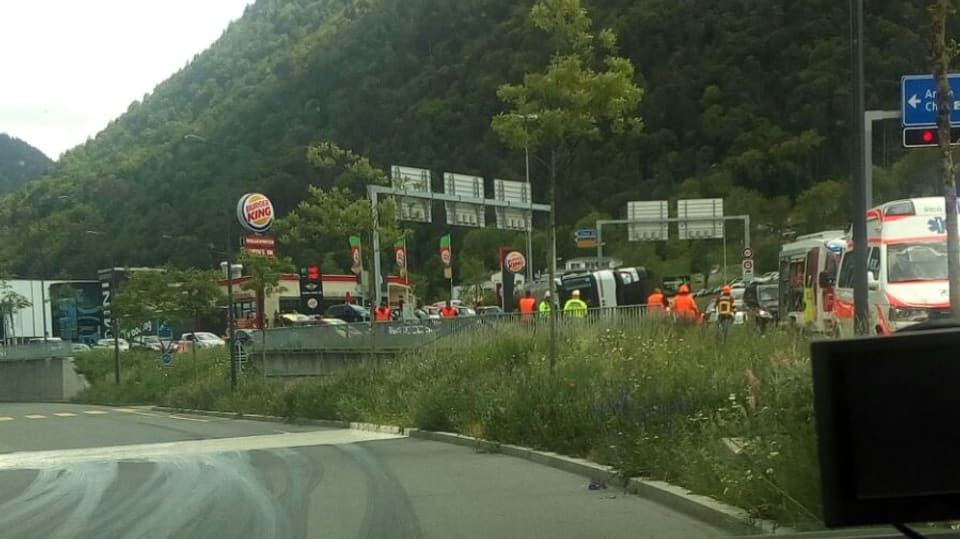 La groma dal transporter cupitgà va sur via via.