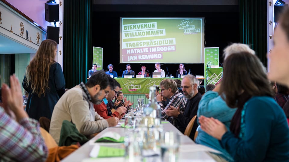 Ils delegads da la Partida dals verds èn s’inscuntrads oz a Berna.
