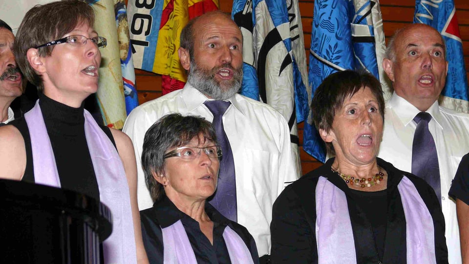 maletg simbolic: Las preperativas per la festa van tenor giavisch.