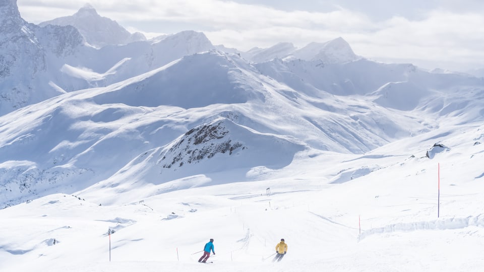 Skigebiet Savognin im Winter / RTR-Gondel Wettbewerb