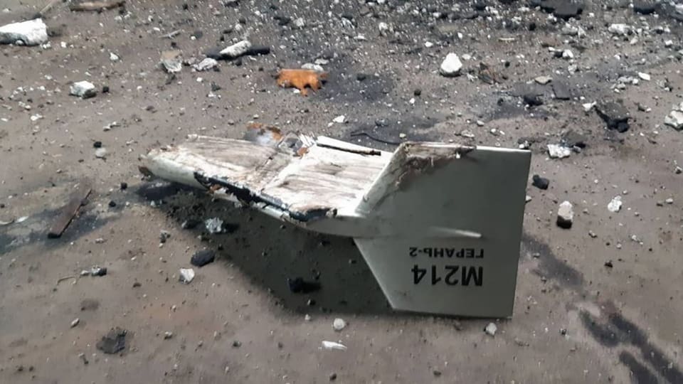 Rests d'ina drona che l'Ucraina ha sajettà giu.