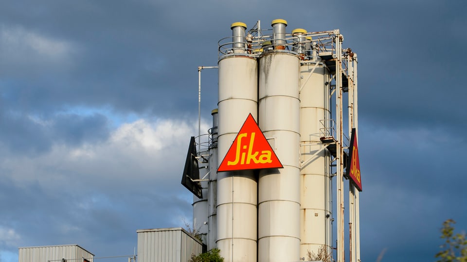 Il logo da Sika vi da silos.