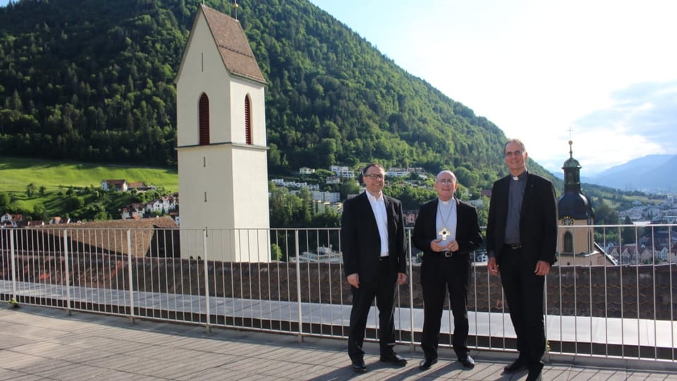 Uvestg Joseph Bonnemain cun Daniel Krieg e Martin Rohrer