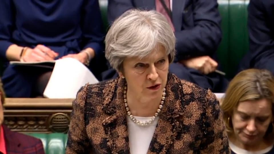 Purtret da Theresa May durant ses pled. 