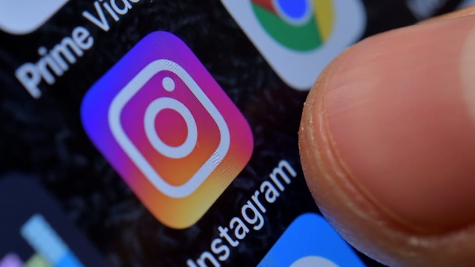 icon da instagram sin smartphone.