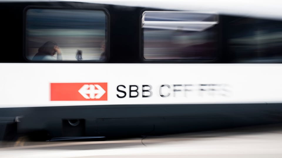 In tren da la SBB en moviment