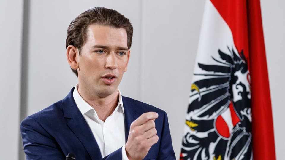 Il nov schef da la ÖVP Sebastian Kurz discurra suenter sia elecziun sco schef da partida.