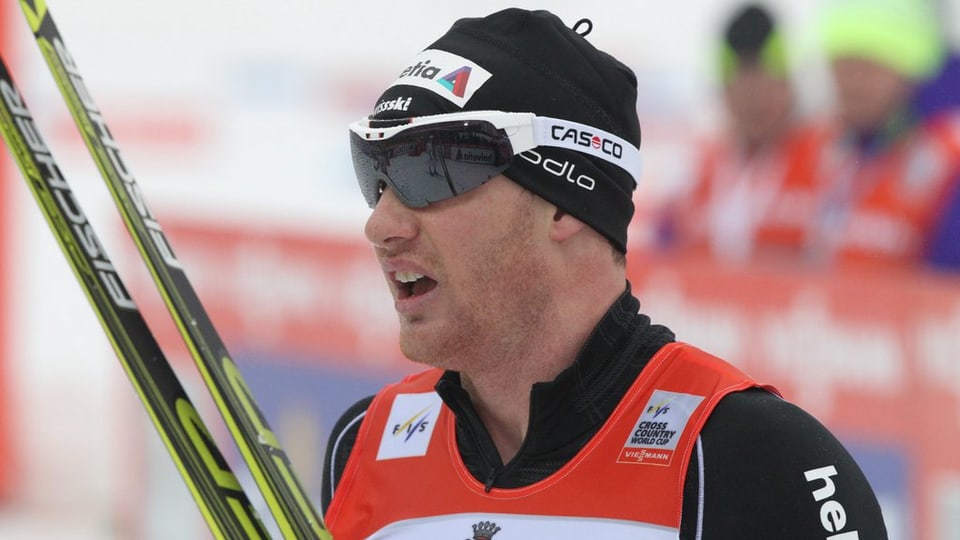 Trumpada per Dario Cologna a l’emprima cursa da la stagiun. 
